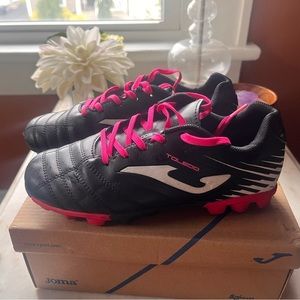 Youth girls soccer cleats